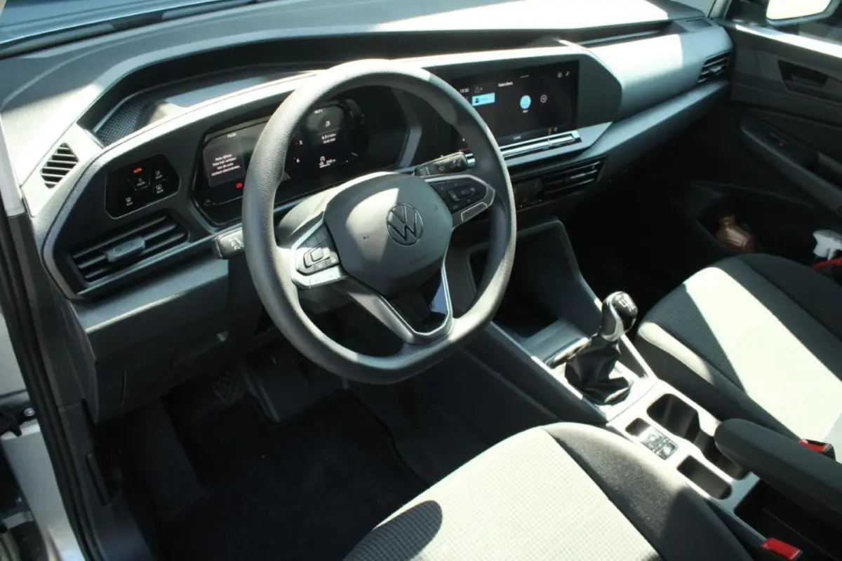 2.0 TDI 102pk Comfort | Cruise Control | Trekhaak | App Connect | LMV 16''
