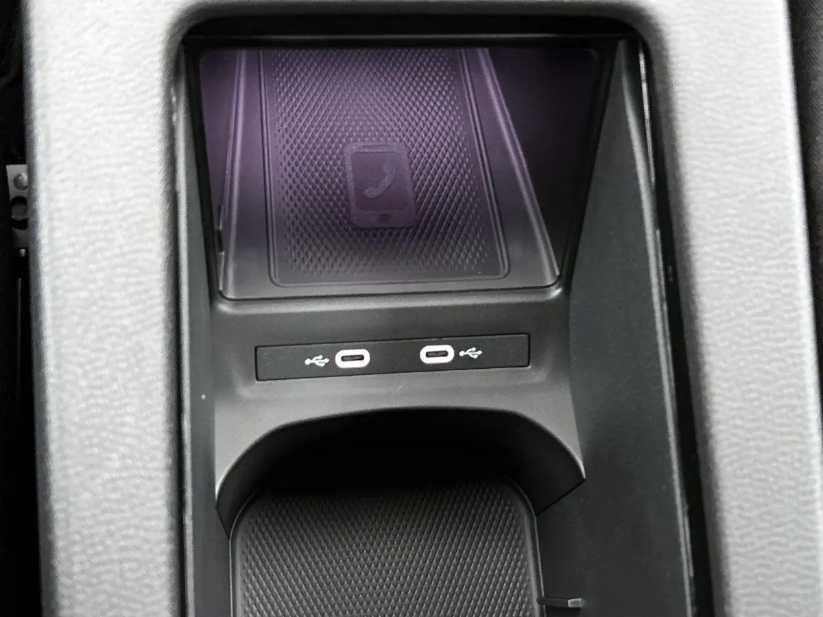 Pro Limited Edition 77 kWh 286 PK | EM | Automaat | Navigatie | Camera | Stoelverwarming | Parkeersensoren | Keyless | Adaptive Cruise Control | Apple Carplay | Android Auto |