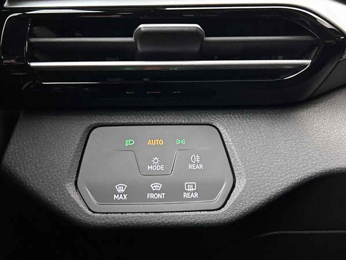 Pro Limited Edition 77 kWh 286 PK | EM | Automaat | Navigatie | Camera | Stoelverwarming | Parkeersensoren | Keyless | Adaptive Cruise Control | Apple Carplay | Android Auto |