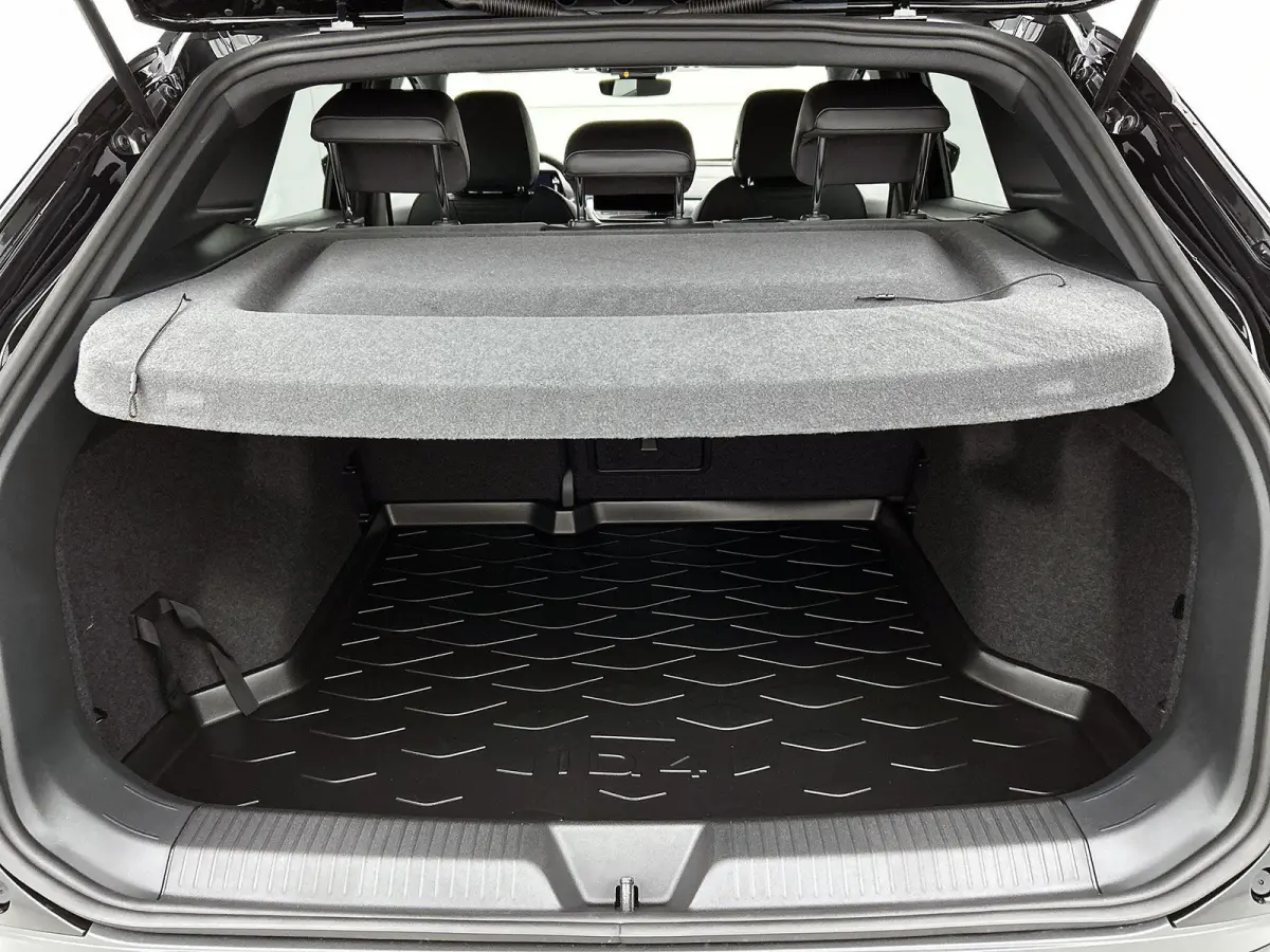 Pro Limited Edition 77 kWh 286 PK | EM | Automaat | Navigatie | Camera | Stoelverwarming | Parkeersensoren | Keyless | Adaptive Cruise Control | Apple Carplay | Android Auto |