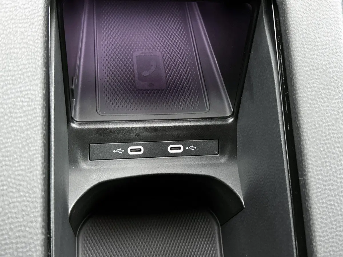 Pro Limited Edition 77 kWh 286 PK | EM | Automaat | Navigatie | Camera | Stoelverwarming | Parkeersensoren | Keyless | Adaptive Cruise Control | Apple Carplay | Android Auto |