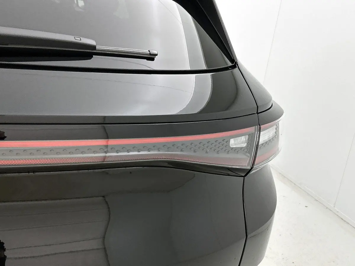 Pro Limited Edition 77 kWh 286 PK | EM | Automaat | Navigatie | Camera | Stoelverwarming | Parkeersensoren | Keyless | Adaptive Cruise Control | Apple Carplay | Android Auto |