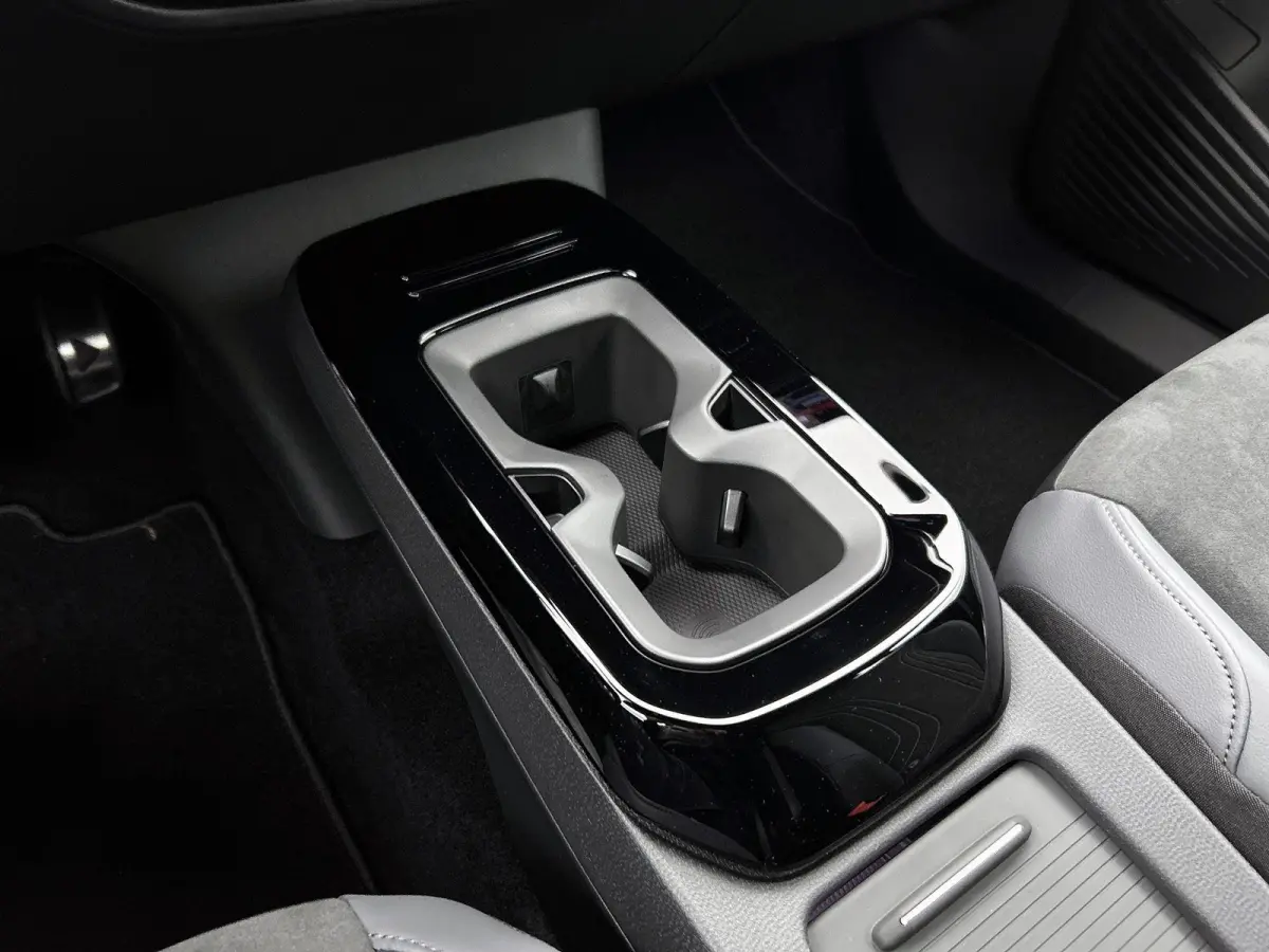 Pro Limited Edition 77 kWh 286 PK | EM | Automaat | Navigatie | Camera | Stoelverwarming | Parkeersensoren | Keyless | Adaptive Cruise Control | Apple Carplay | Android Auto |