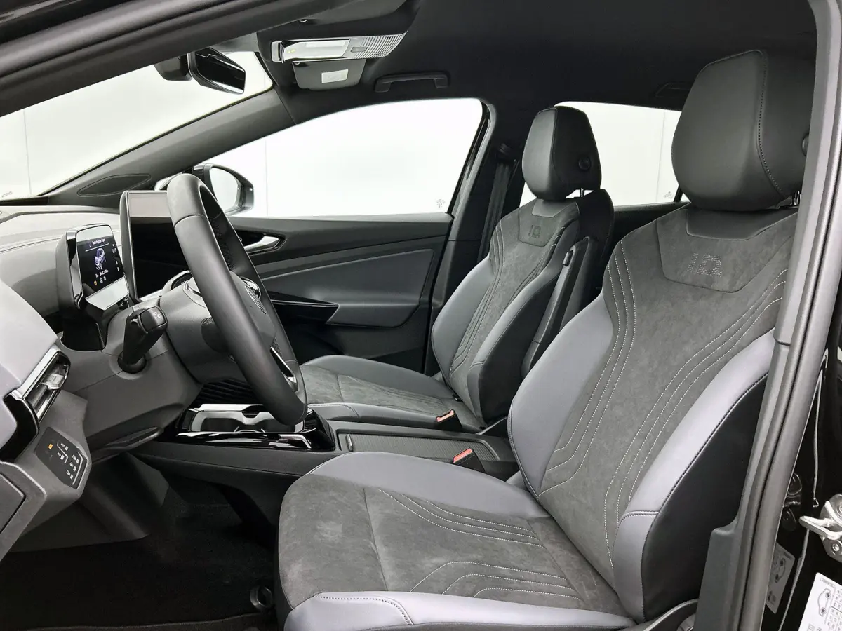 Pro Limited Edition 77 kWh 286 PK | EM | Automaat | Navigatie | Camera | Stoelverwarming | Parkeersensoren | Keyless | Adaptive Cruise Control | Apple Carplay | Android Auto |