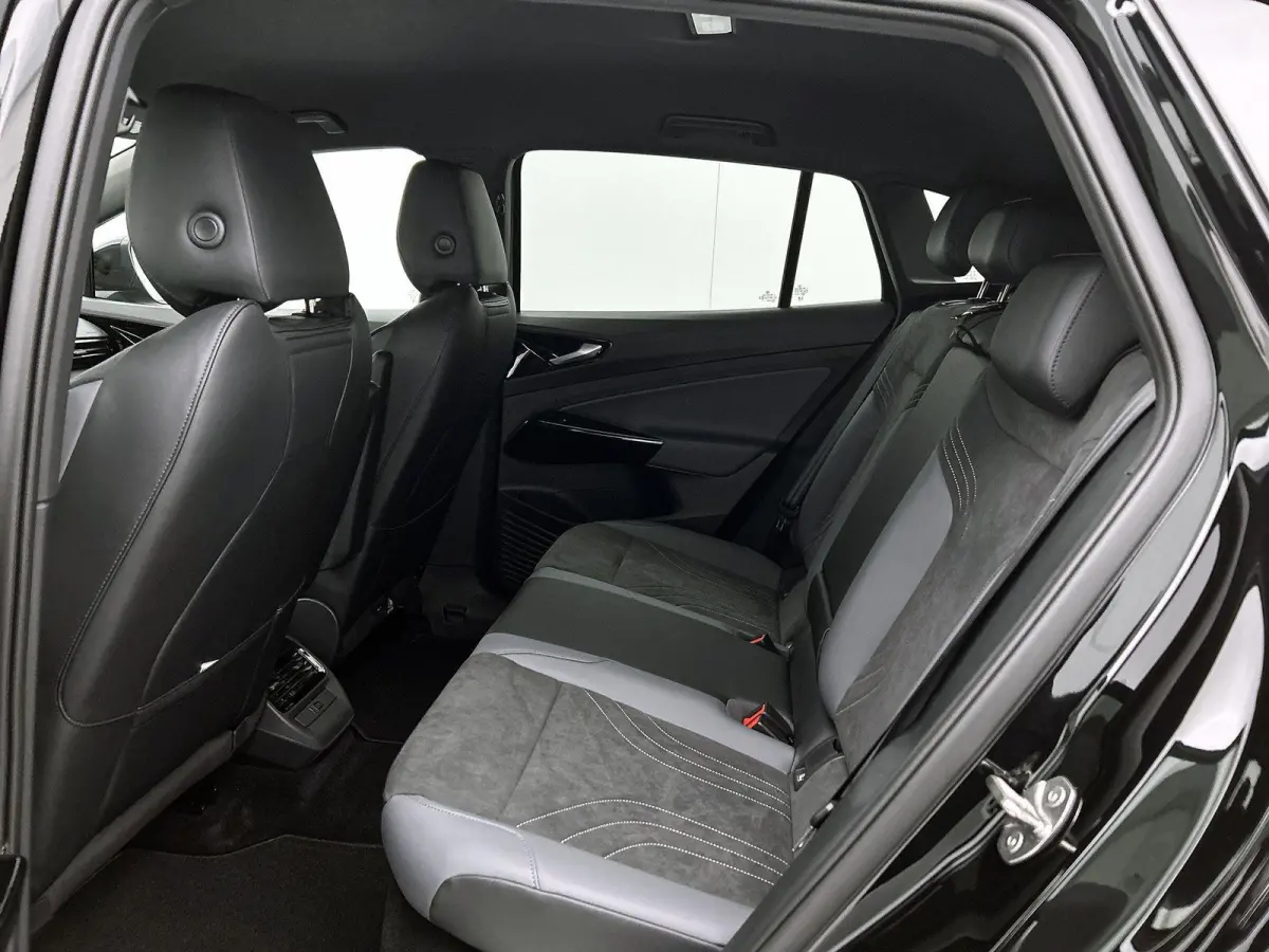 Pro Limited Edition 77 kWh 286 PK | EM | Automaat | Navigatie | Camera | Stoelverwarming | Parkeersensoren | Keyless | Adaptive Cruise Control | Apple Carplay | Android Auto |