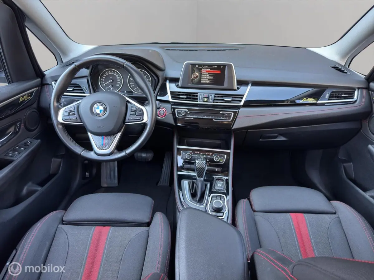 218i 7p. Executive