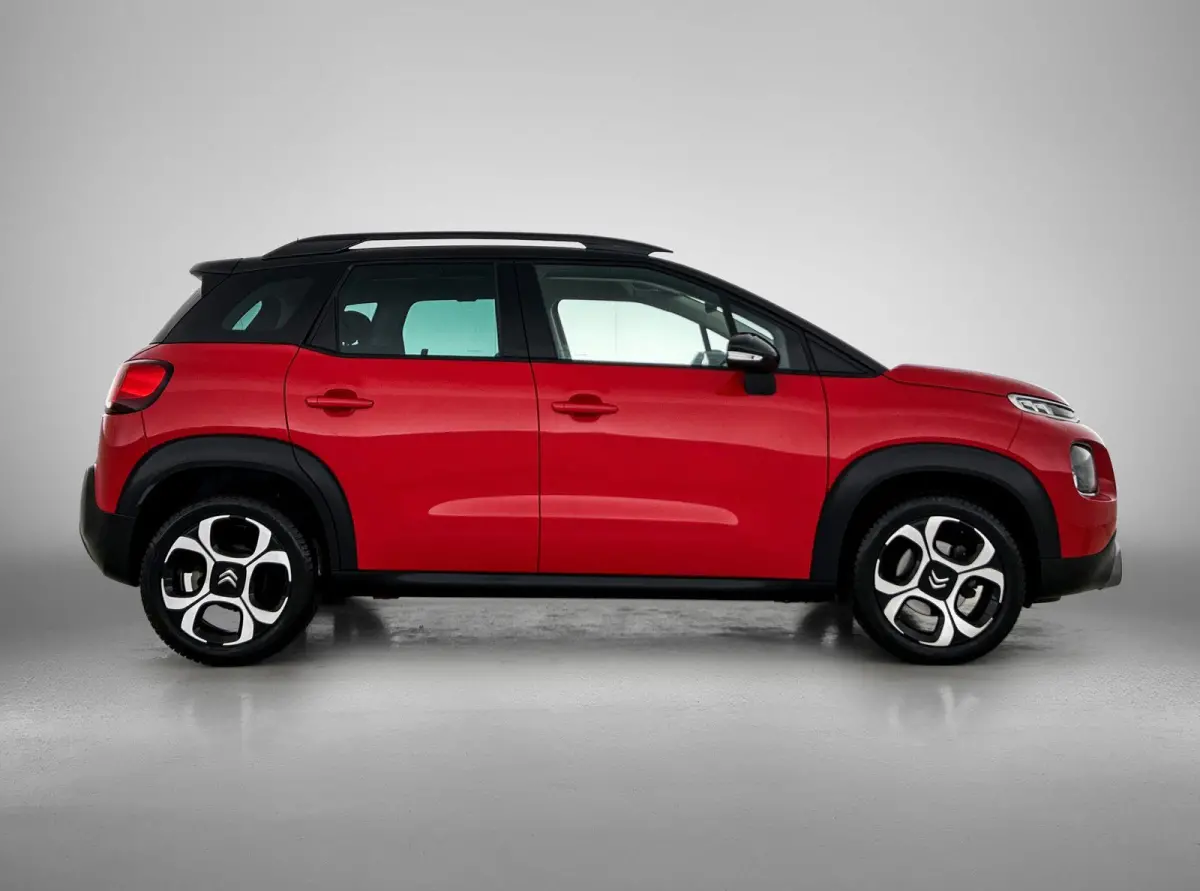 SUV Shine 110pk Automaat | Navigatie | Achteruitrijcamera | Climate Control | Cruise Control | Parkeersensoren | Head-up display | Armsteun | Apple Carplay / Android Auto | Bluetooth | Elekt