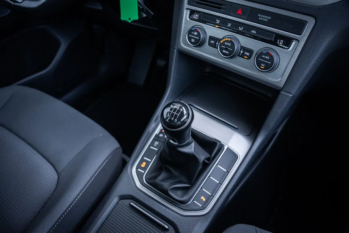 1.0 TSI Comfortline | Cruise control | Electronic climate controle | Lichtmetalen velgen 16"