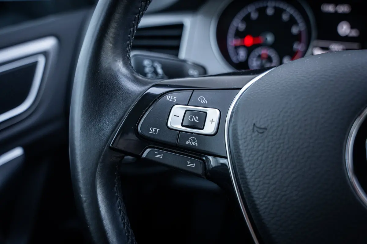 1.0 TSI Comfortline | Cruise control | Electronic climate controle | Lichtmetalen velgen 16"