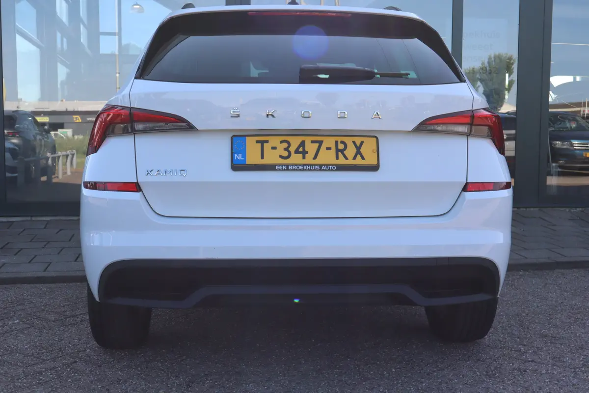 1.0 TSI Ambition 110PK Automaat | Airco | Cruise control | Elektrische ramen voor
