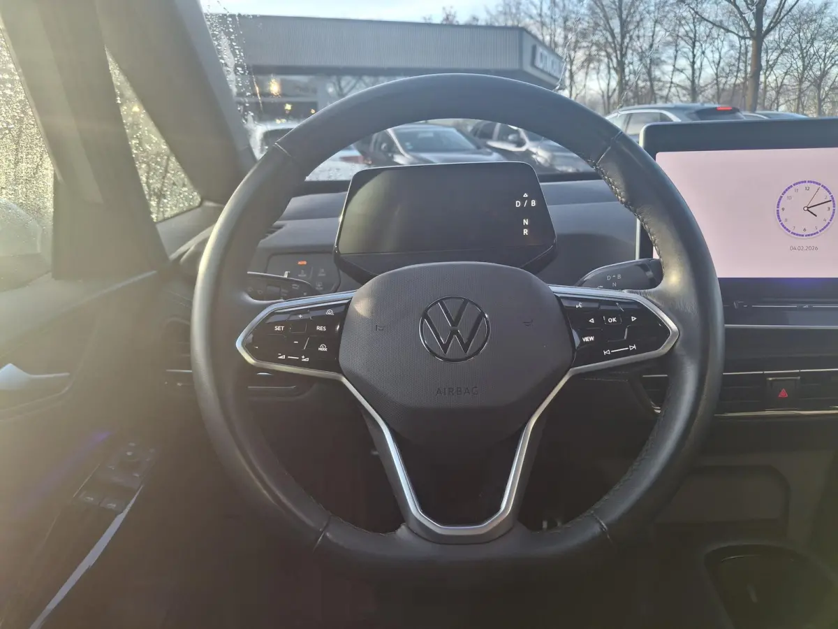 Pure Oranje Edition 52 kWh 170 PK | EM | Parkeersensoren | Apple Carplay | Android Auto | LED | Adaptive Cruise Control | Keyless Go | Climate Control |