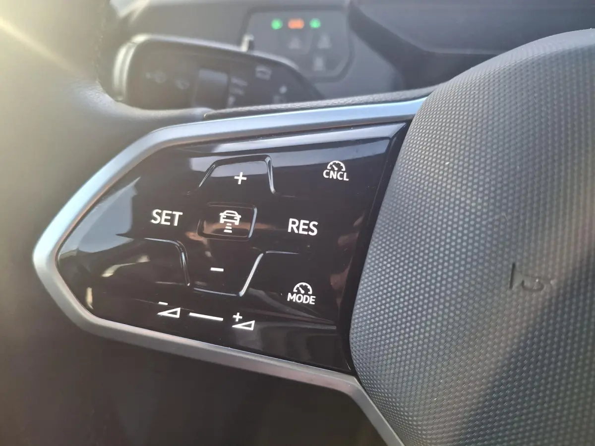 Pure Oranje Edition 52 kWh 170 PK | EM | Parkeersensoren | Apple Carplay | Android Auto | LED | Adaptive Cruise Control | Keyless Go | Climate Control |
