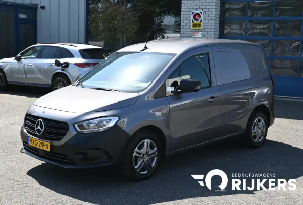 110 CDI L1 Pro MBUX met camera, Apple Carplay/Android Auto