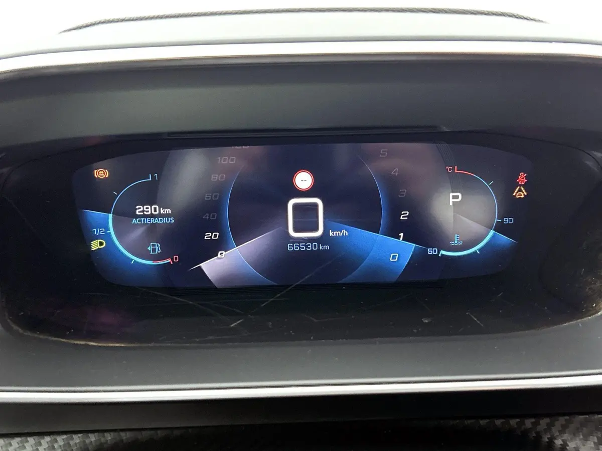 1.2 Allure 100pk Automaat | Trekhaak | Navigatie | Camera | 16"LMV | LED | Apple Carplay/Android Auto |