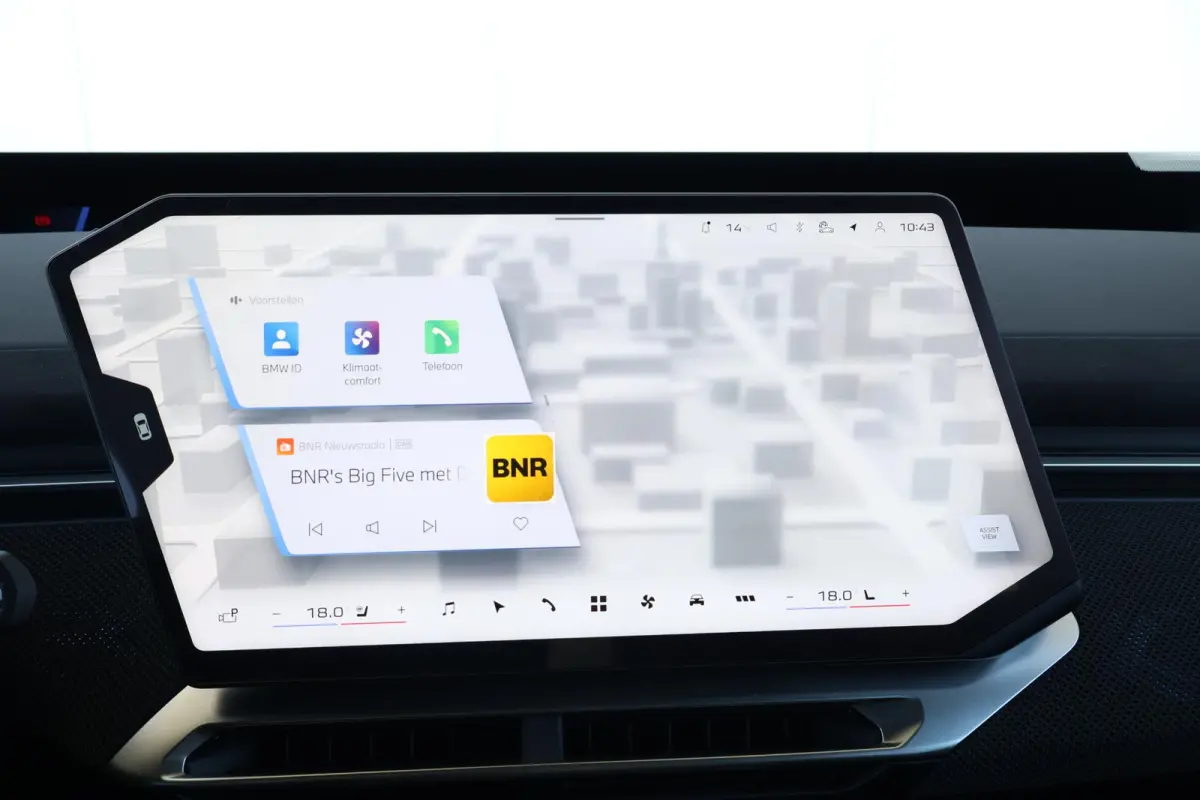 50 xDrive 113 kWh | SoH 100% | Sport Pakket Pro | Innovation Pack | Trekhaak | Pano Dak | Harman Kardon | M-Sportstoelen Voor | Driving Assistant Plus | Stuurwiel verwarming |