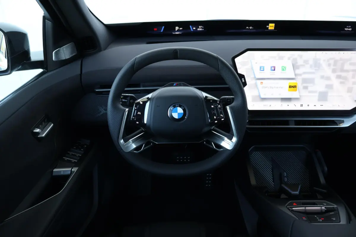 50 xDrive 113 kWh | SoH 100% | Sport Pakket Pro | Innovation Pack | Trekhaak | Pano Dak | Harman Kardon | M-Sportstoelen Voor | Driving Assistant Plus | Stuurwiel verwarming |