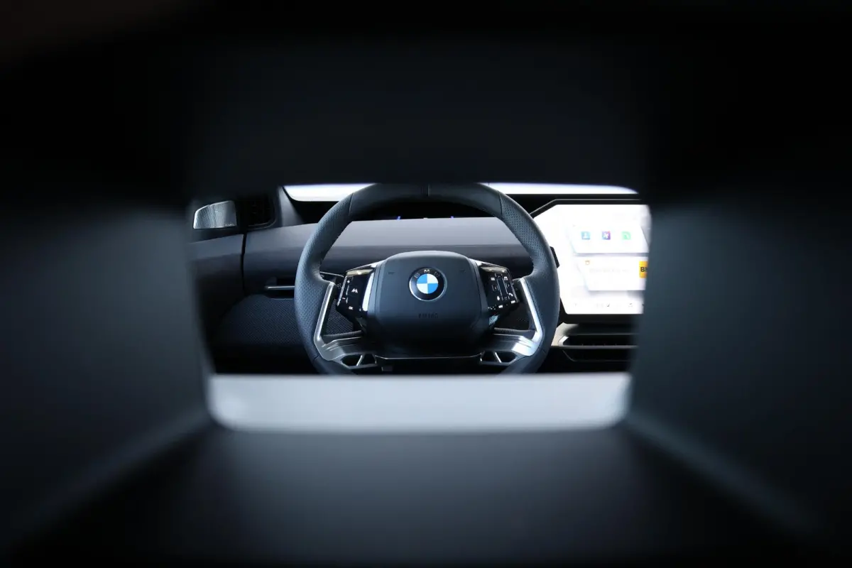 50 xDrive 113 kWh | SoH 100% | Sport Pakket Pro | Innovation Pack | Trekhaak | Pano Dak | Harman Kardon | M-Sportstoelen Voor | Driving Assistant Plus | Stuurwiel verwarming |
