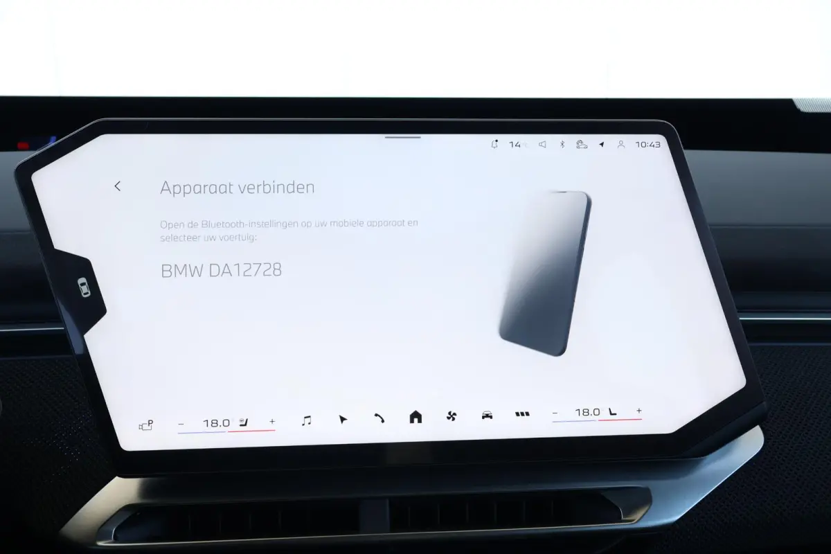 50 xDrive 113 kWh | SoH 100% | Sport Pakket Pro | Innovation Pack | Trekhaak | Pano Dak | Harman Kardon | M-Sportstoelen Voor | Driving Assistant Plus | Stuurwiel verwarming |