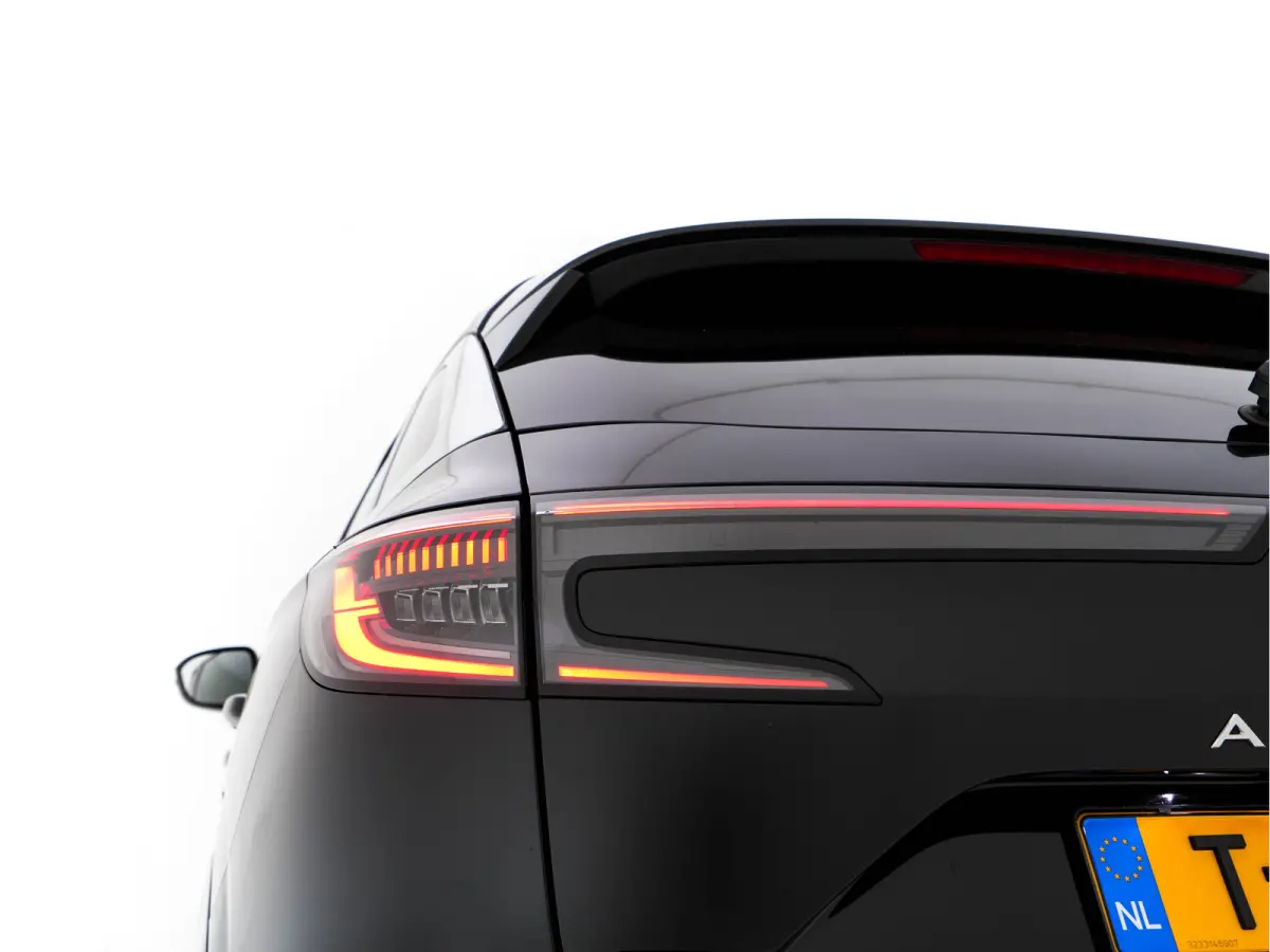 1.2 E-Tech full hybrid 200 techno (INCL-BTW) *LEATHER-FABRIC | FULL-LED | HEATED-COMFORTSEATS | DIGI-COCKPIT | BLINDSPOT | CAMERA | NAVI-FULLMAP | KEYLESS | PRIVACY-GLASS | SHIFTPADDLES | CA