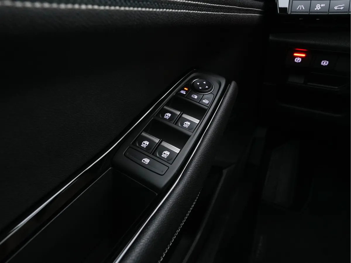 1.2 E-Tech full hybrid 200 techno (INCL-BTW) *LEATHER-FABRIC | FULL-LED | HEATED-COMFORTSEATS | DIGI-COCKPIT | BLINDSPOT | CAMERA | NAVI-FULLMAP | KEYLESS | PRIVACY-GLASS | SHIFTPADDLES | CA