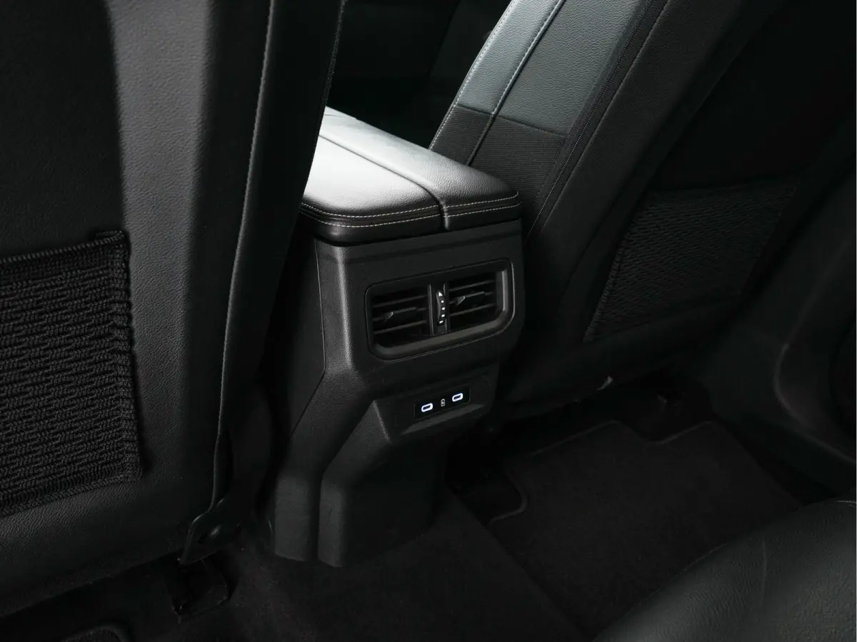 1.2 E-Tech full hybrid 200 techno (INCL-BTW) *LEATHER-FABRIC | FULL-LED | HEATED-COMFORTSEATS | DIGI-COCKPIT | BLINDSPOT | CAMERA | NAVI-FULLMAP | KEYLESS | PRIVACY-GLASS | SHIFTPADDLES | CA