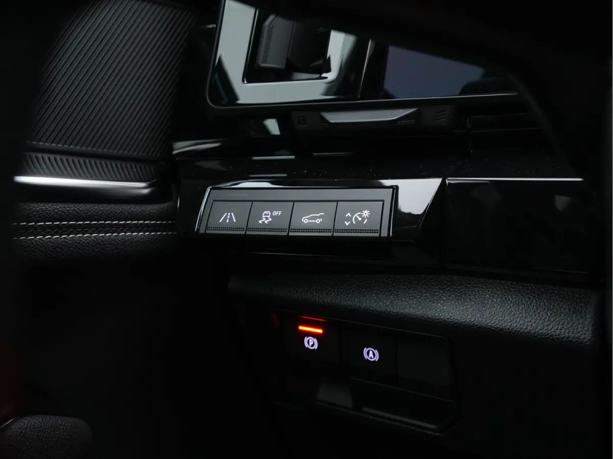 1.2 E-Tech full hybrid 200 techno (INCL-BTW) *LEATHER-FABRIC | FULL-LED | HEATED-COMFORTSEATS | DIGI-COCKPIT | BLINDSPOT | CAMERA | NAVI-FULLMAP | KEYLESS | PRIVACY-GLASS | SHIFTPADDLES | CA