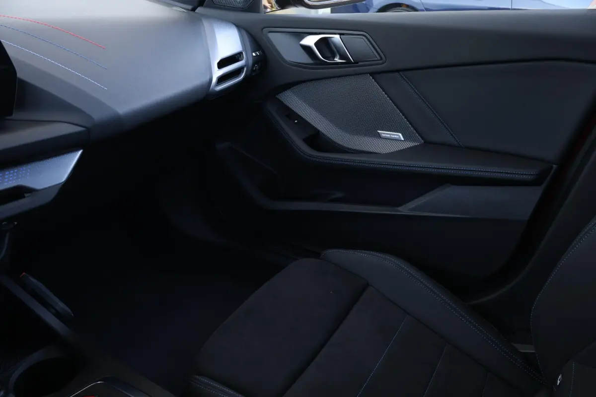 120 | Sport Pakket Pro | Pano Dak | Comforttoegang | Adaptieve Led | Harman Kardon | Verwarmde Voorstoelen |