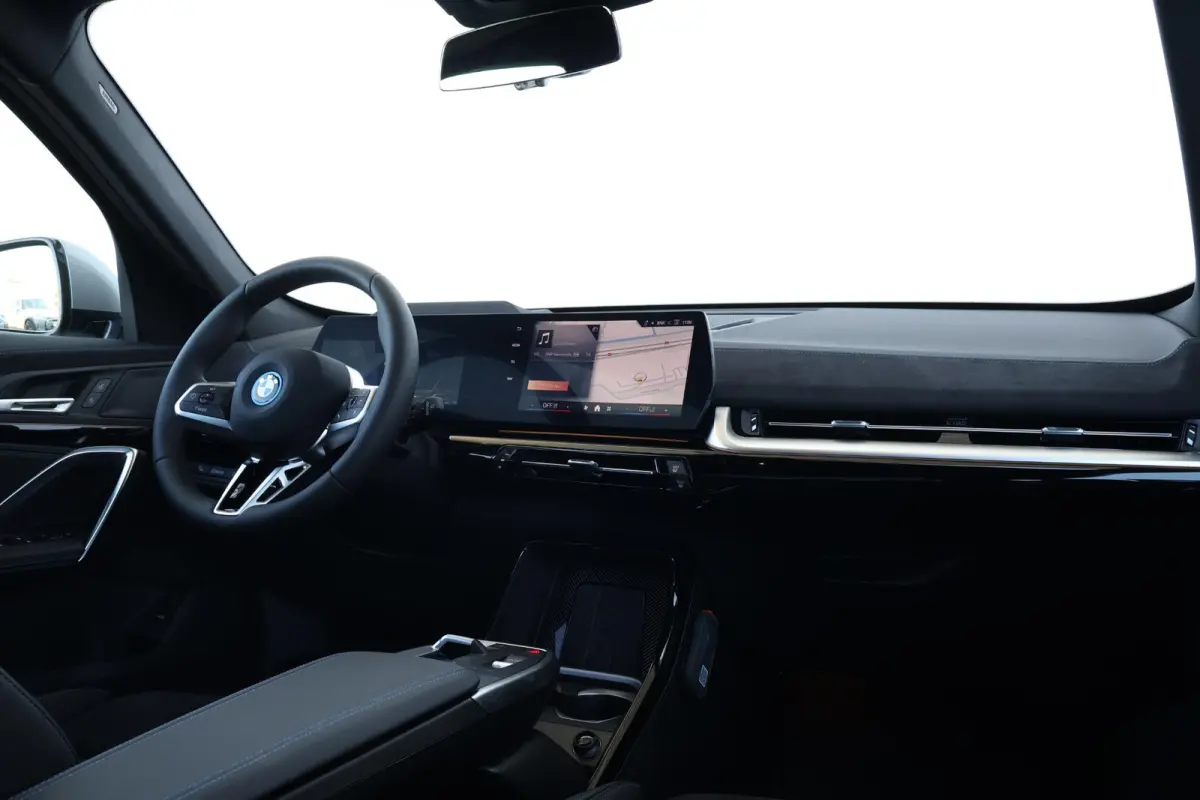 xDrive25e | SoH 100% | Sport Pakket Pro | Innovation Pack | Pano Dak | Trekhaak | Driving Assistant Plus | Parking Assistant Plus | Head-Up | M-Sportstoelen Voor | Stoel & Stuurwiel Verwarmi