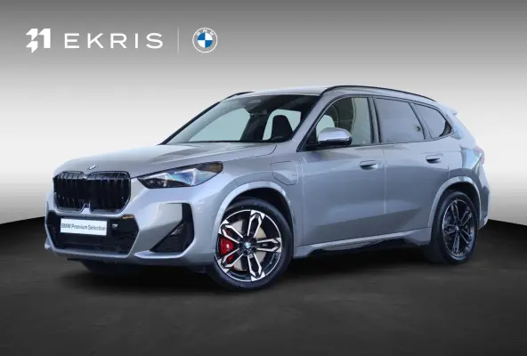 xDrive25e | SoH 100% | Sport Pakket Pro | Innovation Pack | Pano Dak | Trekhaak | Driving Assistant Plus | Parking Assistant Plus | Head-Up | M-Sportstoelen Voor | Stoel & Stuurwiel Verwarmi