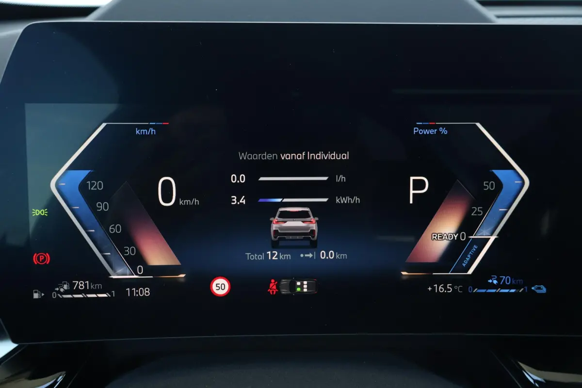 xDrive25e | SoH 100% | Sport Pakket Pro | Innovation Pack | Pano Dak | Trekhaak | Driving Assistant Plus | Parking Assistant Plus | Head-Up | M-Sportstoelen Voor | Stoel & Stuurwiel Verwarmi