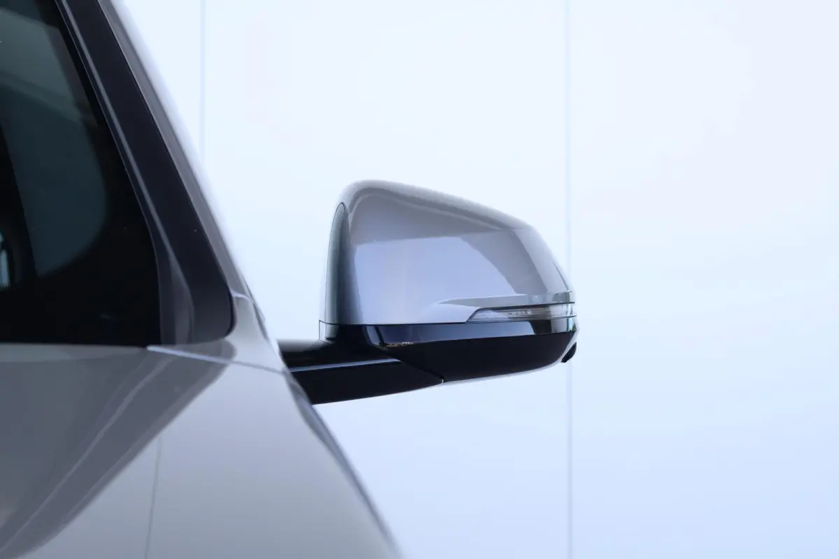 xDrive25e | SoH 100% | Sport Pakket Pro | Innovation Pack | Pano Dak | Trekhaak | Driving Assistant Plus | Parking Assistant Plus | Head-Up | M-Sportstoelen Voor | Stoel & Stuurwiel Verwarmi
