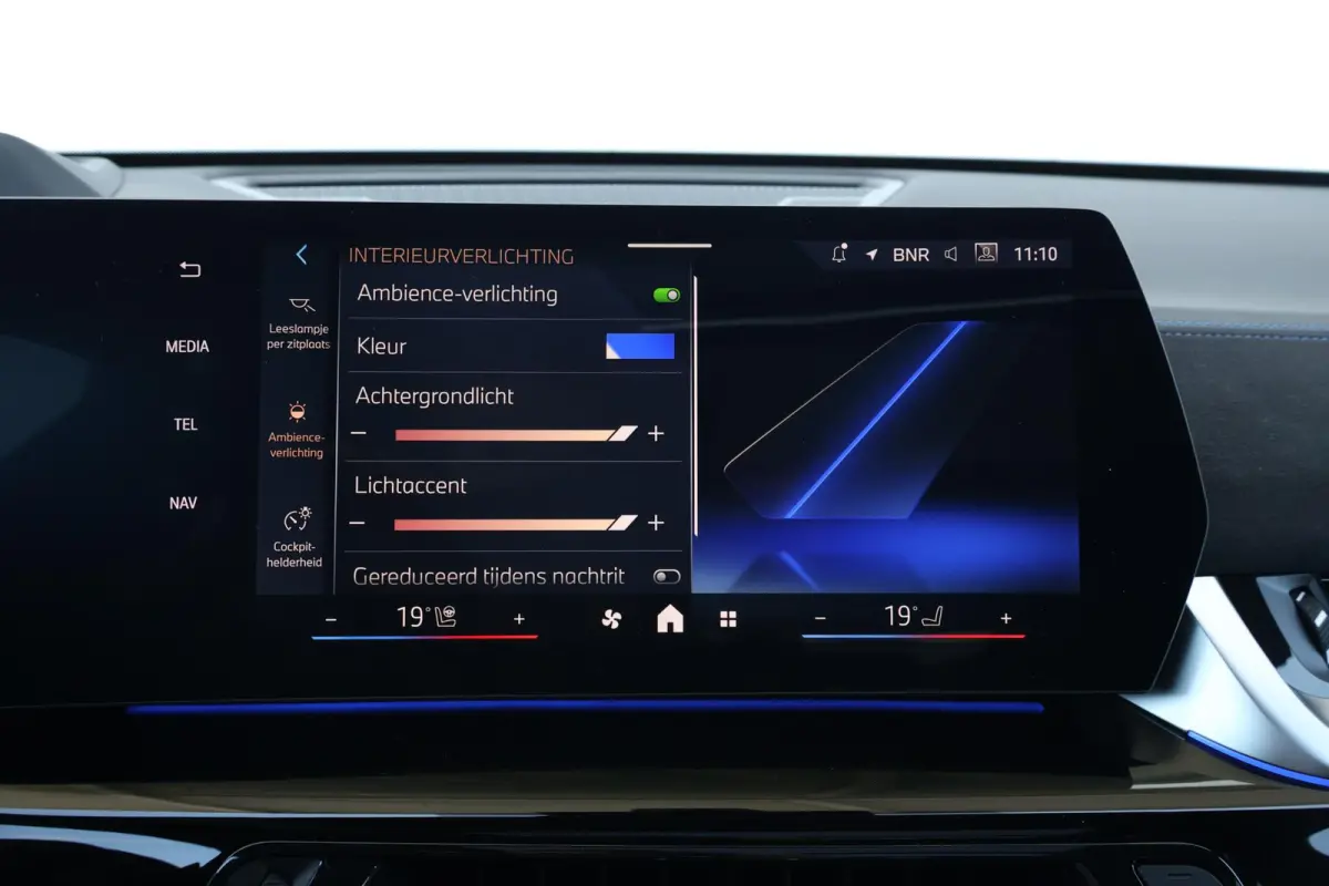 xDrive25e | SoH 100% | Sport Pakket Pro | Innovation Pack | Pano Dak | Trekhaak | Driving Assistant Plus | Parking Assistant Plus | Head-Up | M-Sportstoelen Voor | Stoel & Stuurwiel Verwarmi