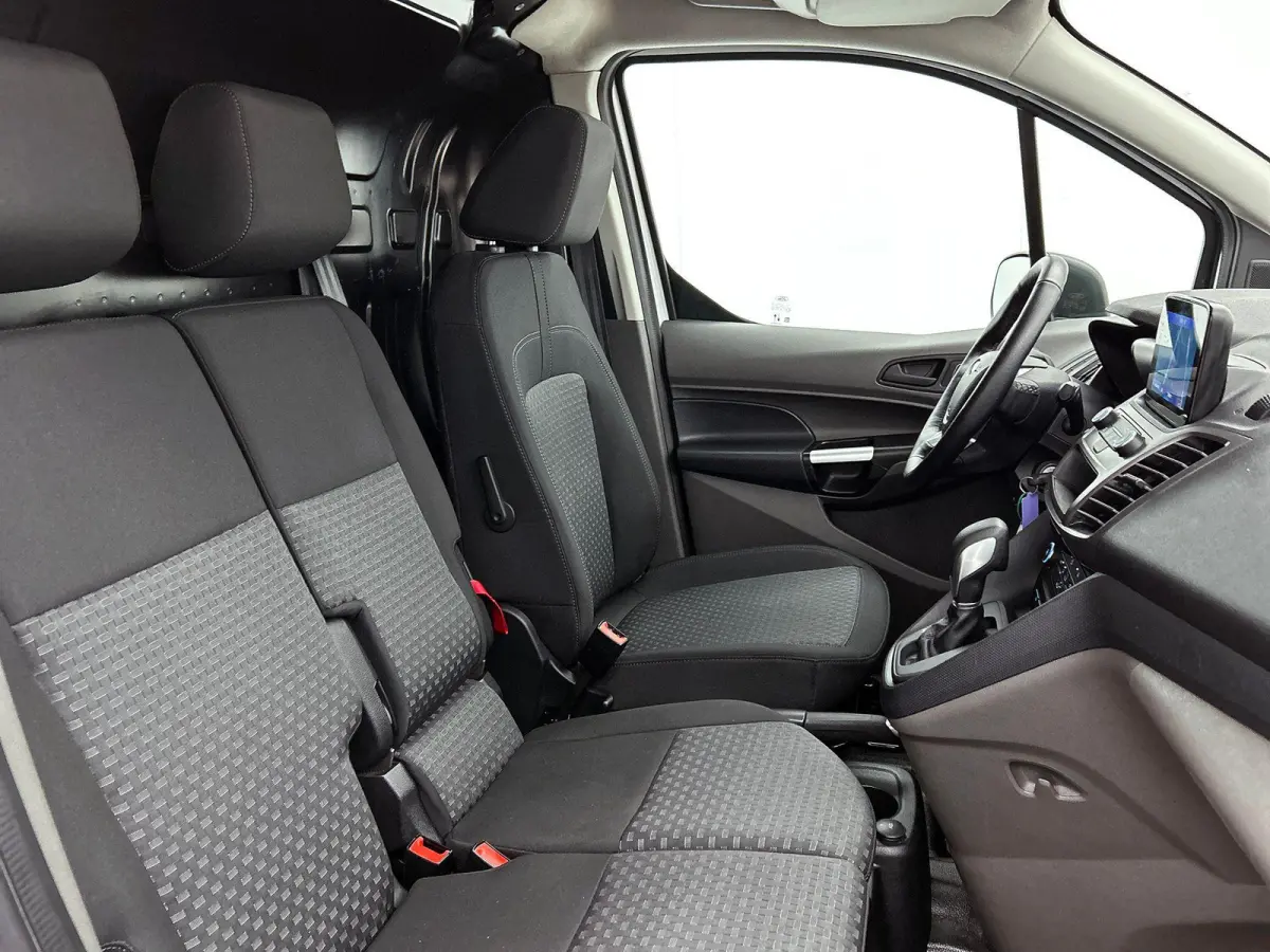 1.5 EcoBlue Automaat L2 Trend Navigatie Airco Parkeersensoren Cruise Control 3Zits Camera DAB+ radio