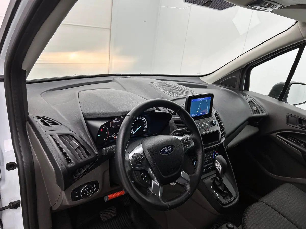 1.5 EcoBlue Automaat L2 Trend Navigatie Airco Parkeersensoren Cruise Control 3Zits Camera DAB+ radio