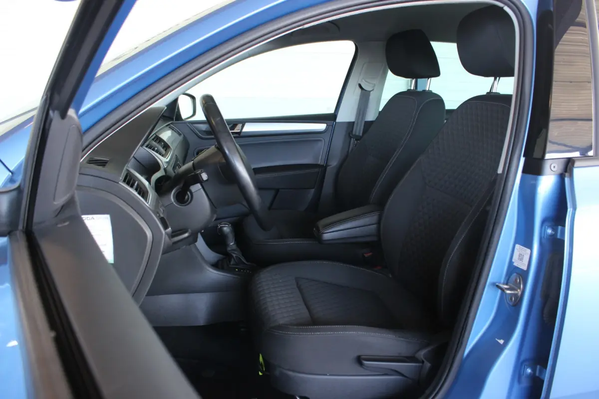 1.0 TSI Greentech Drive Trekhaak | Cruise | Navi | Bluetooth | Clima | Stoelverw. | Privacy glass | 16" LMV | PDC