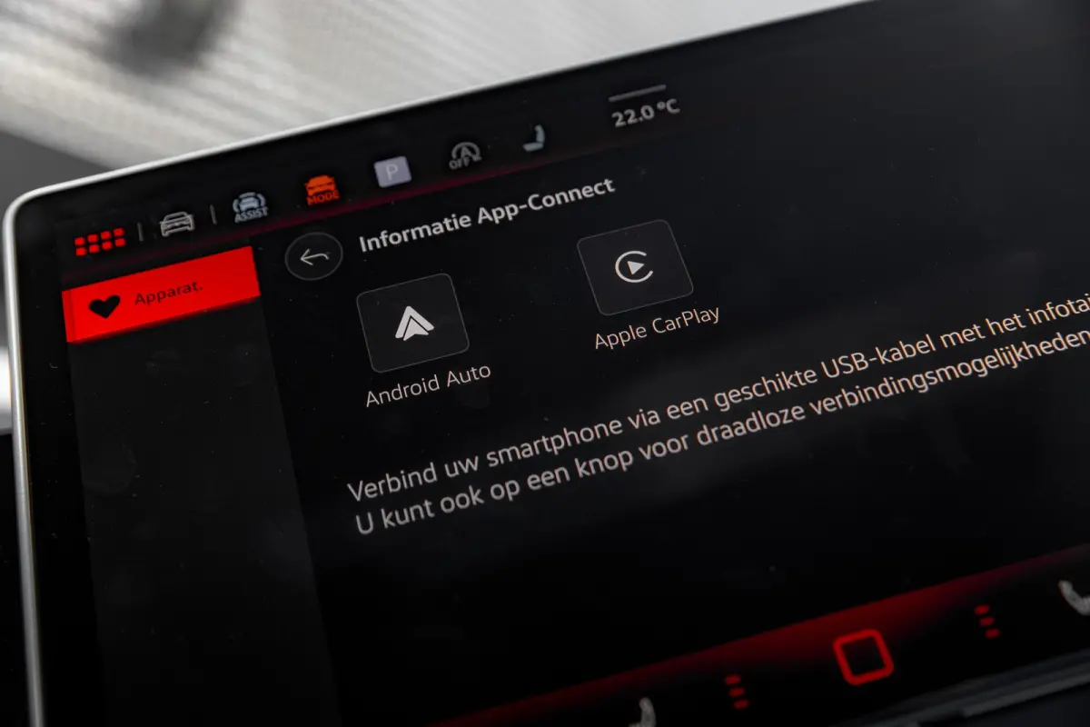 1.5 eTSI 150pk R-Line Edition | 'App-Connect' draadloze smartphone integratie | Afstandscontrolesysteem (Front Assist) | Automatische afstandsregeling (Adaptive Cruise Control)