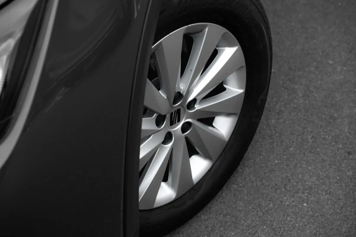 1.0 TSI 95pk Style Business Connect | Stoelverwarming | Parkeersensoren achter | 16" | Climate Control