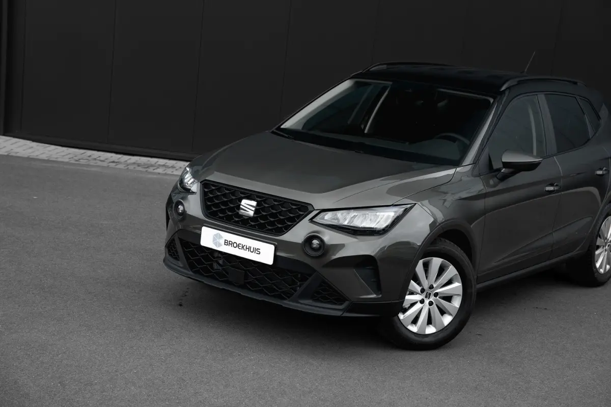 1.0 TSI 95pk Style Business Connect | Stoelverwarming | Parkeersensoren achter | 16" | Climate Control