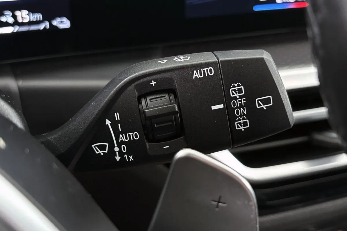 320e M Sport Panoramadak Sensatec Stoelverwarming Adaptive Cruise