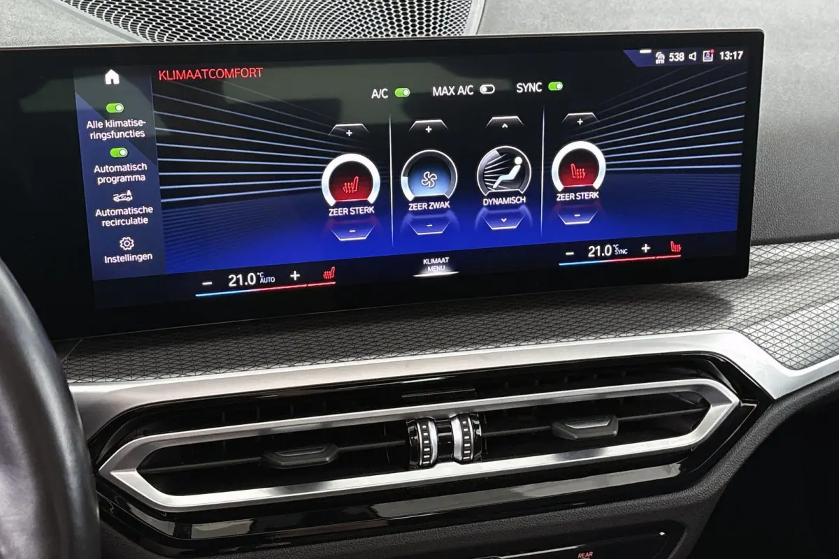 320e M Sport Panoramadak Sensatec Stoelverwarming Adaptive Cruise