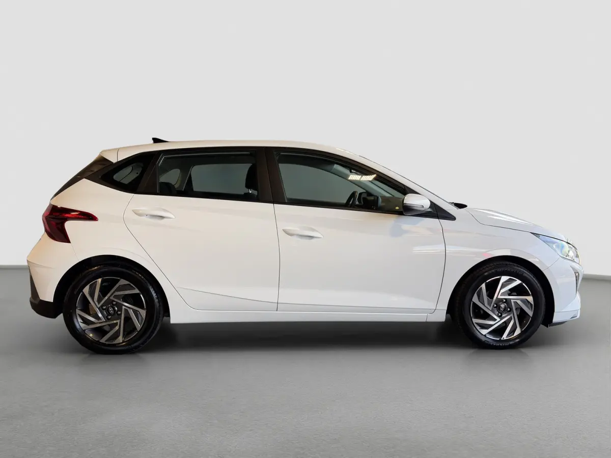 1.2 MPI 83pk Comfort | Airco | Camera | Carplay | Cruise control | Dodehoek detectie | Navigatie | Parkeersensoren | Digitaal cockpit | Lichtmetalen velgen