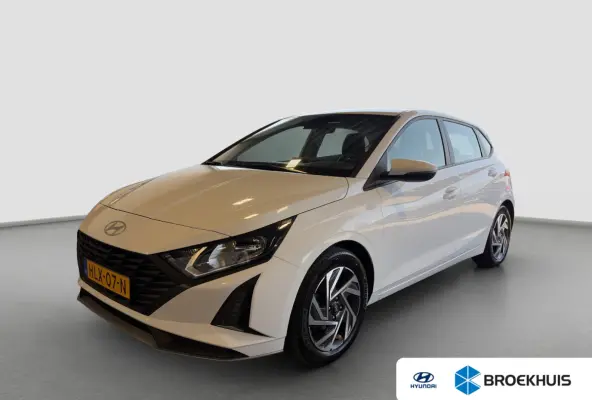 1.2 MPI 83pk Comfort | Airco | Camera | Carplay | Cruise control | Dodehoek detectie | Navigatie | Parkeersensoren | Digitaal cockpit | Lichtmetalen velgen
