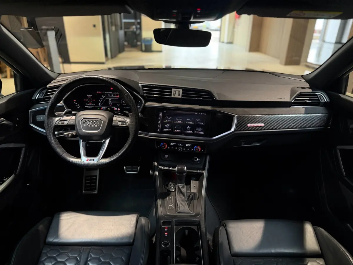 RSQ3 2.5 TFSI|Pano|RS Seats|Camera|Sonos|Matrix|Trekhaak