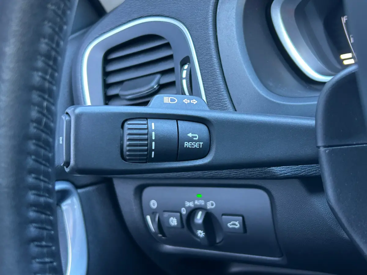 1.5 T3 Polar+ Luxury | Panoramadak | Harman/Kardon | Camera | Keyless |