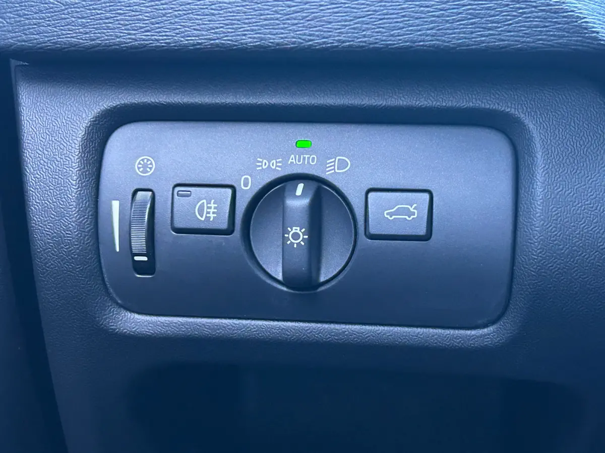 1.5 T3 Polar+ Luxury | Panoramadak | Harman/Kardon | Camera | Keyless |