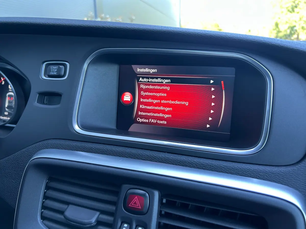 1.5 T3 Polar+ Luxury | Panoramadak | Harman/Kardon | Camera | Keyless |