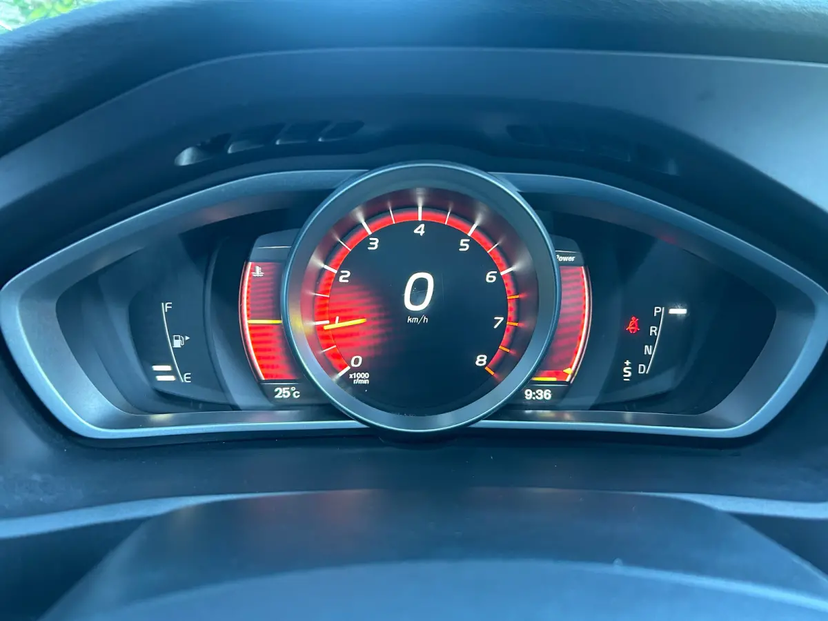 1.5 T3 Polar+ Luxury | Panoramadak | Harman/Kardon | Camera | Keyless |