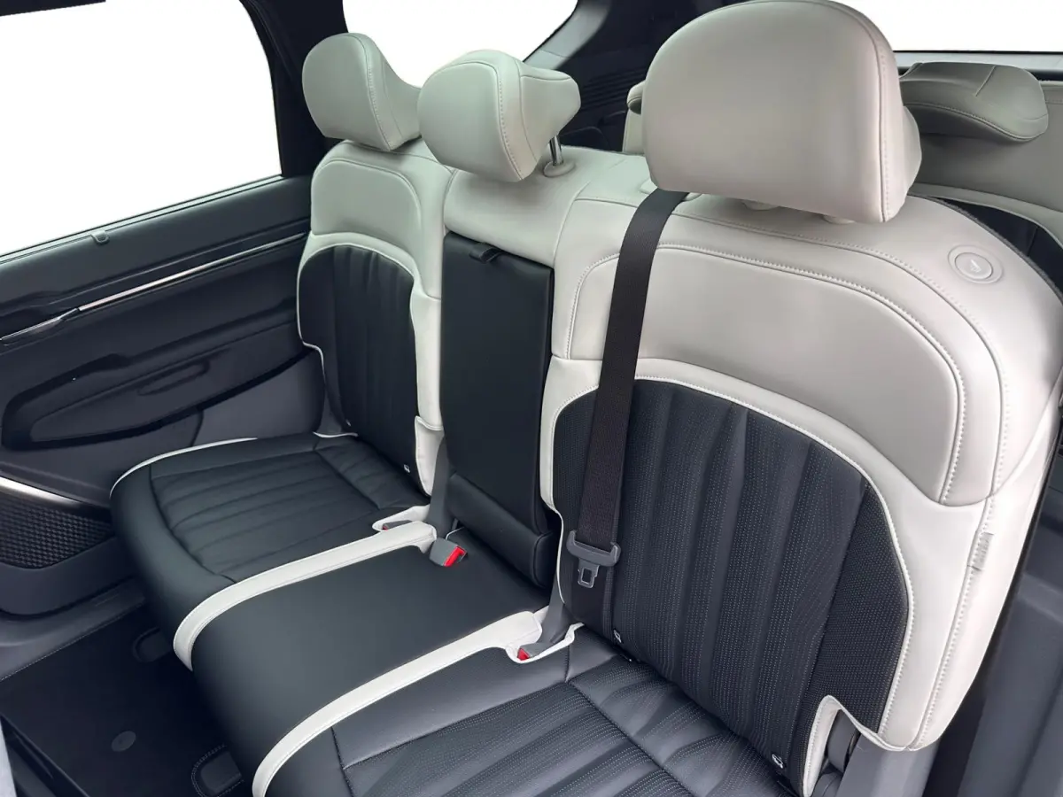 GT-Line AWD 99.8 kWh Nu te bestellen | nu met €3.000,- inruilpremie! | 2,99% rente | GT-Line Vegan lederen stoelbekleding