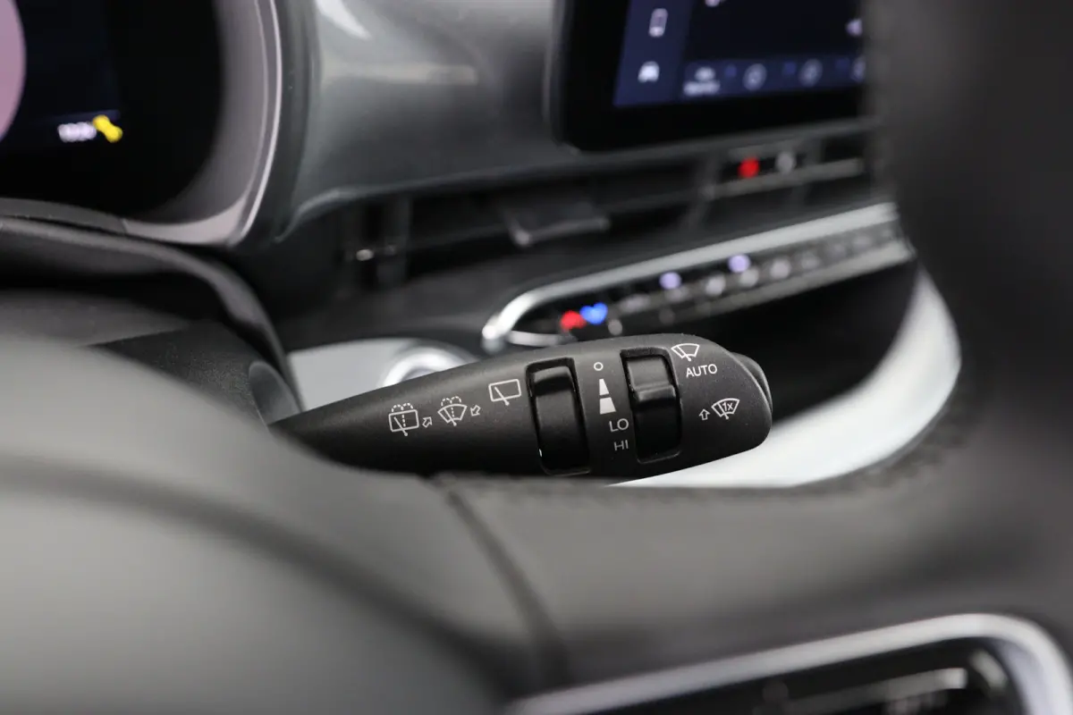 Icon 42 kWh | Navigatie | Parkeersensoren | Cruise Control | Lichtmetalen velgen | Keyless | Apple Carplay & Android Auto