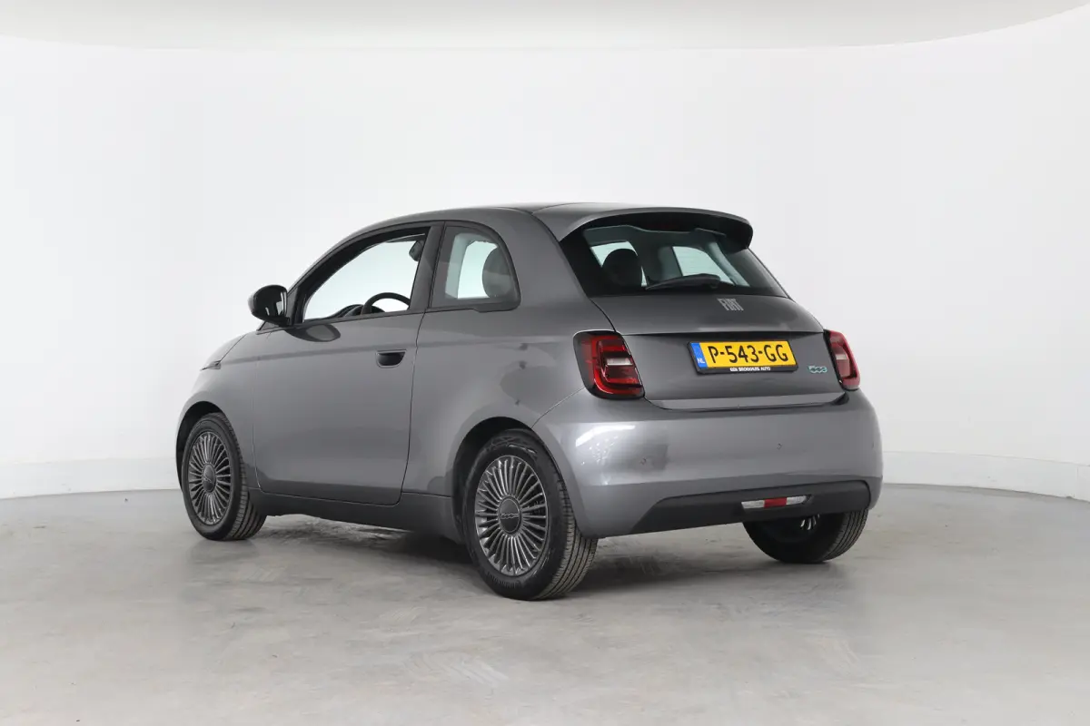 Icon 42 kWh | Navigatie | Parkeersensoren | Cruise Control | Lichtmetalen velgen | Keyless | Apple Carplay & Android Auto